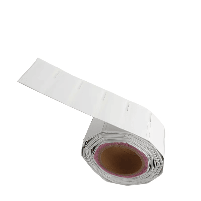 Fleksibel UHF RFID-etiket til metal til buede aktiver vist med holdbart metalhus til købere der sammenligner løsninger inden for fleksible UHF RFID-tags til metal.