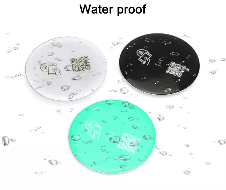 Detaljevisning af chip i NTAG216 NFC mærkater til NFC epoxy applikationer.