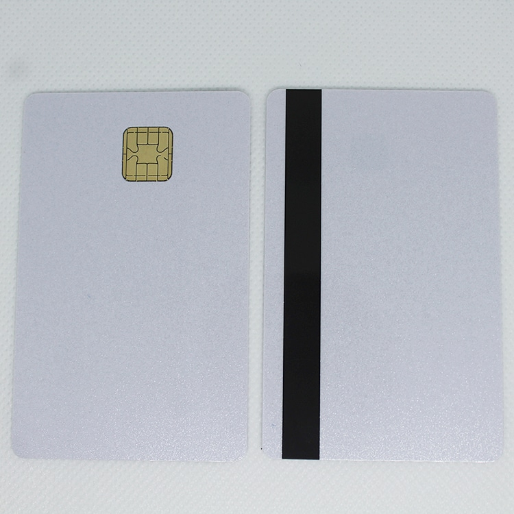 Kundetilpassede kontakt-IC-kort til sikre programmer vist med klart layoutperspektiv til kontaktchipkort.