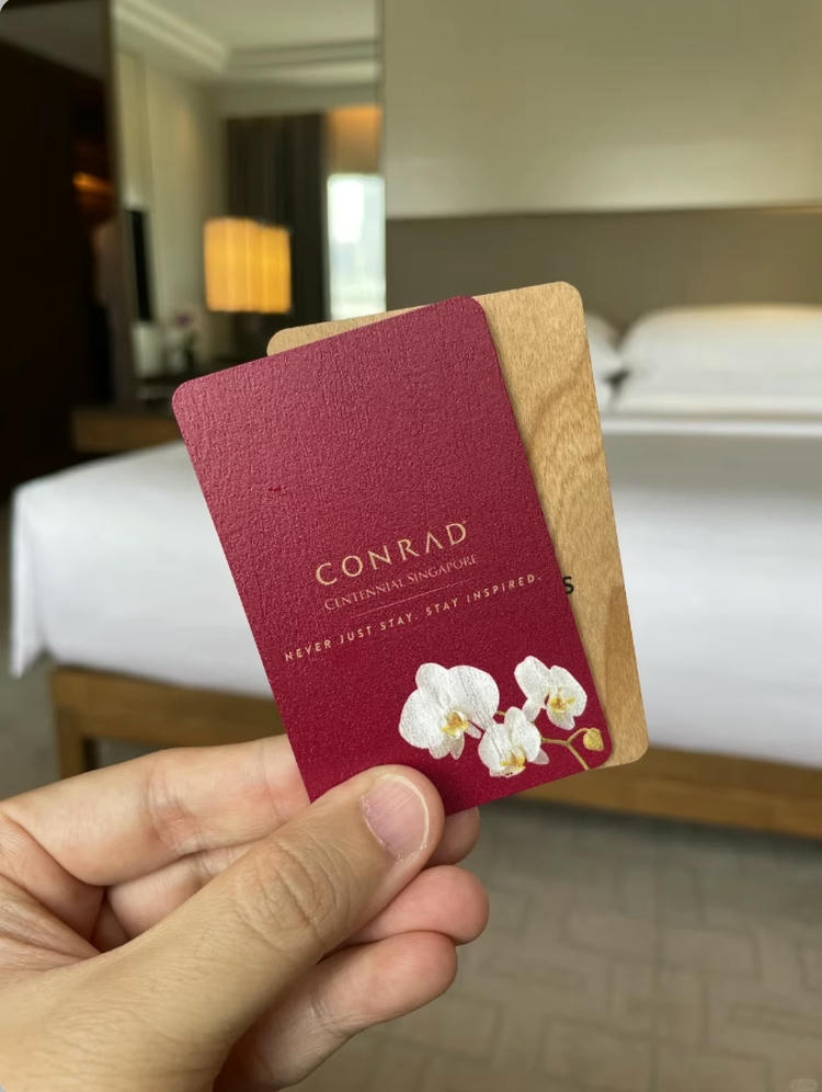 Anvendelsesscenarier for bøgetræskort ved hotelreception, fitness-check-in og adgangskontrol i boligmiljøer.
