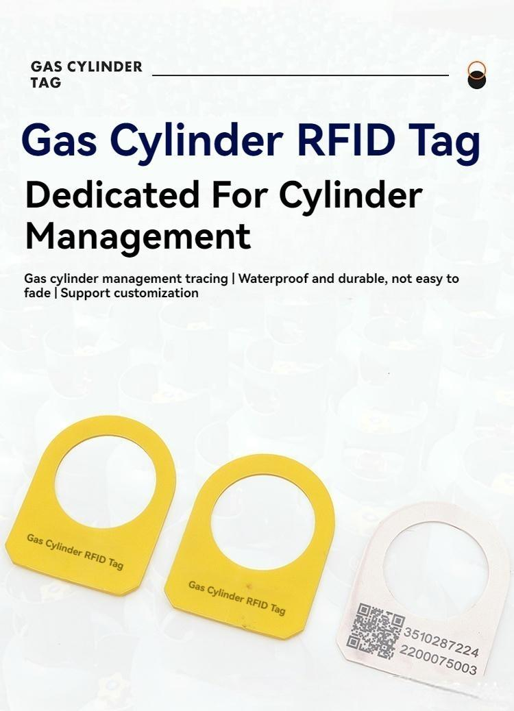 En gruppevisning af RFID-tags i polypropylen til gasflasker i forskellige farver til effektiv flådestyring.