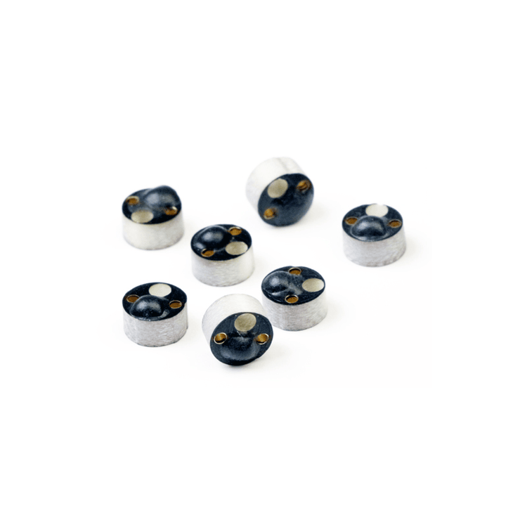 Produktfoto af Mini-PCB RFID-tag til metal til sporing af metalaktiver der viser laserskåret detalje i kategorien PCB RFID-tags til metal.