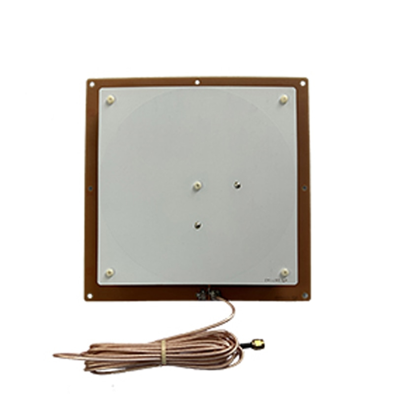 Dette billede viser ZK-ANT190D full-band UHF RFID-antennen som et firkantet panel med tilsluttet koaksialkabel.