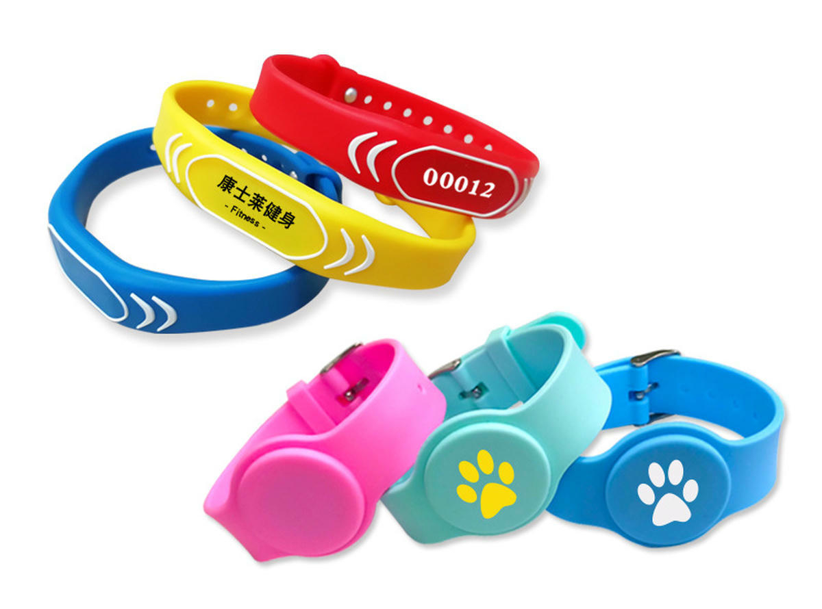 Kundetilpassede RFID-armbånd i silikone, tekstil, PVC og papir